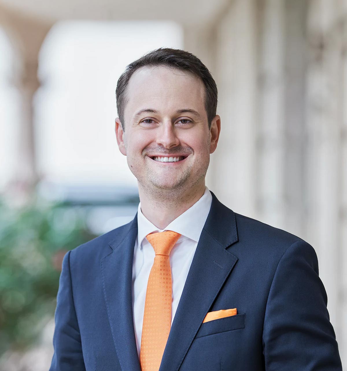 Luca Eckrich, Rechtsanwalt für Unternehmens- und Vertragsrecht bei Treuhand Solution Legal
